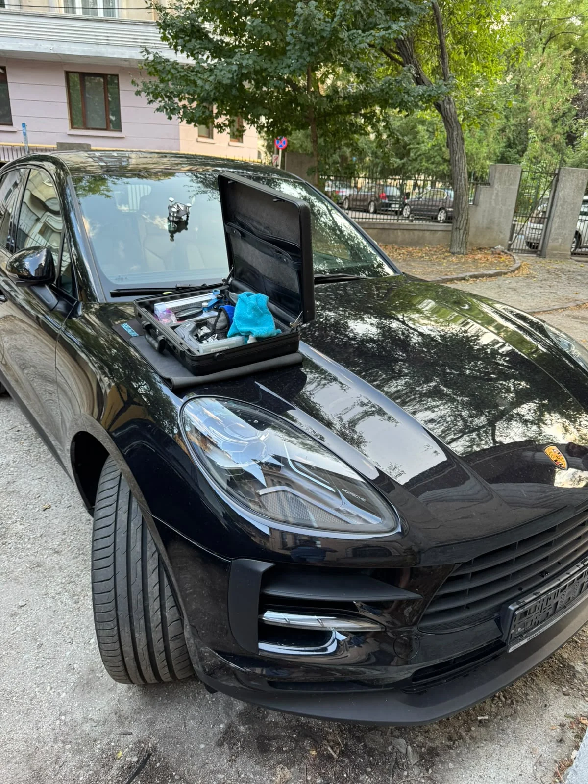 Porsche Macan reparație parbriz la sediul clientului